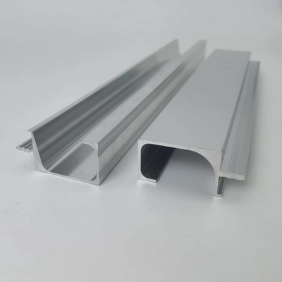 Profil Aluminium Memoles Ubin Tepi Dekoratif Trim Populer Warna Perak Dan Emas
