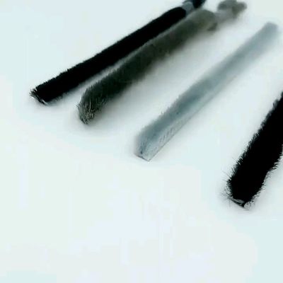 Harga bagus Pintu PVC Weatherstrip PD Kedap Suara yang Dapat Disesuaikan Segel Bawah on line